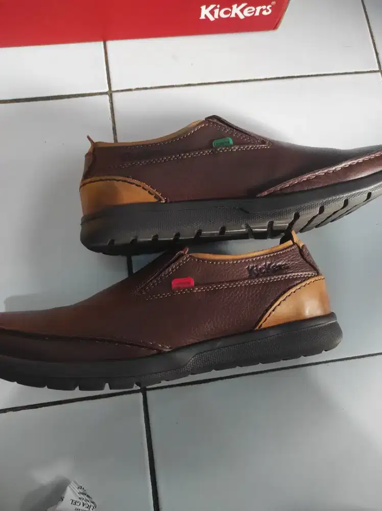 Sepatu kickers ORIGINAL.. 99% nyaris baru