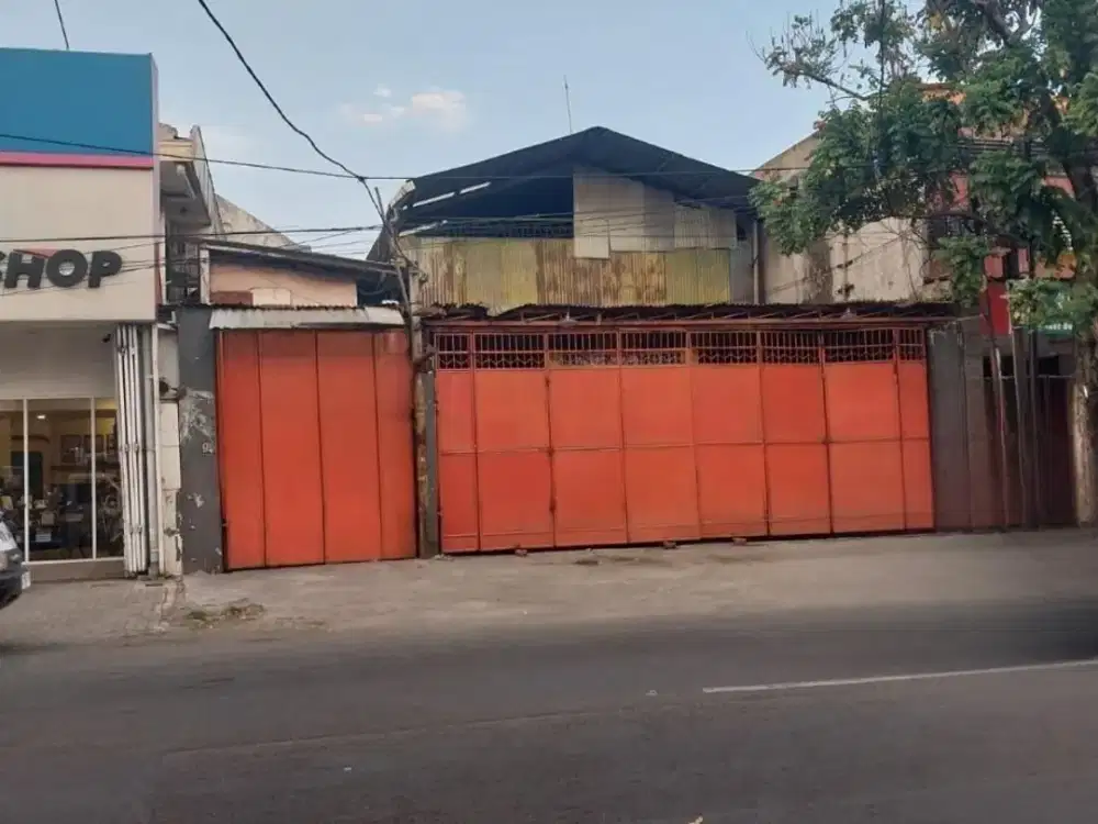 BANGUNAN KOMERSIAL DI BARATAJAYA COCOK UTK SHOWROOM