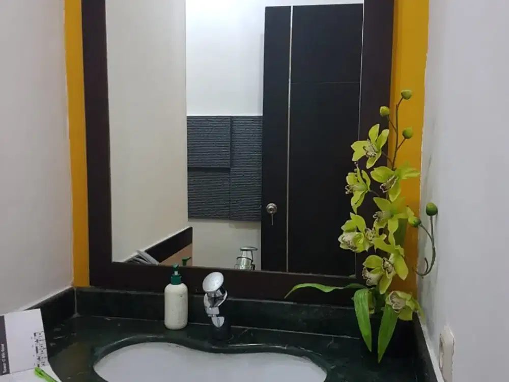 Disewakan Ruko 3 Lantai Fully Furnished di Grand Palazzo – Siap Pakai & Lokasi Super Strategis!