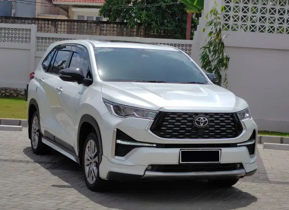 Toyota Innova Zenix Q Modelista HV CVT 2023