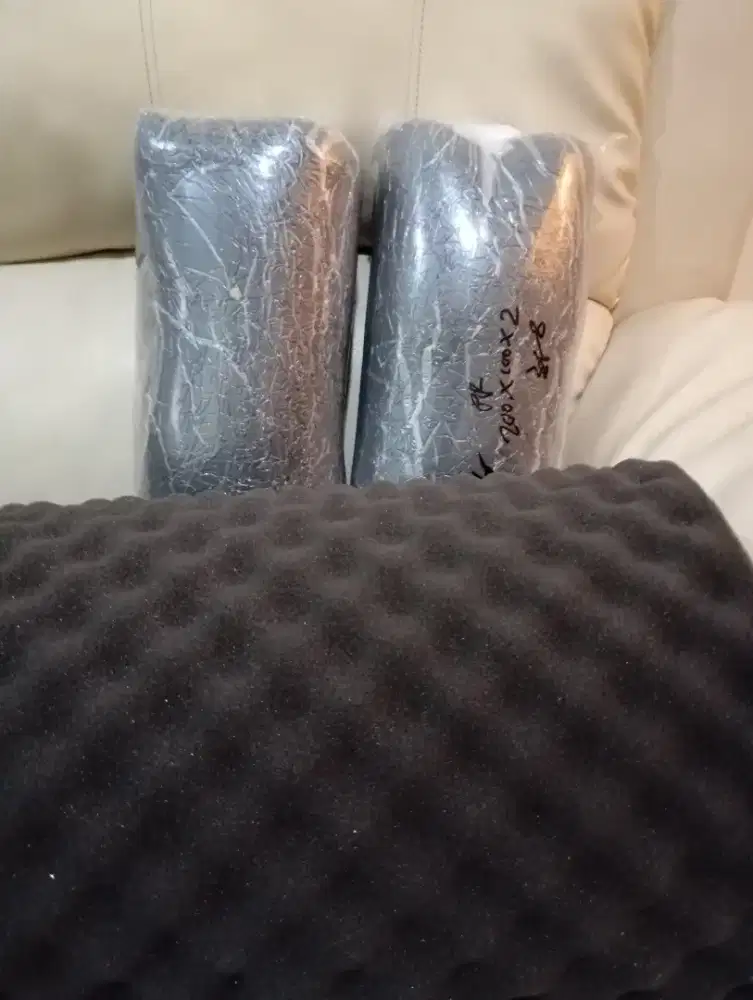 Busa peredam ruangan, ukuran 200*100 Masih baru