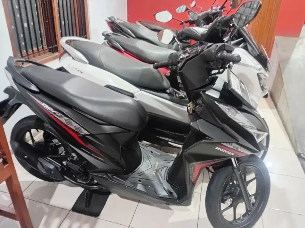 BEAT DELUXE HITAM TH 2022, BERGARANSI