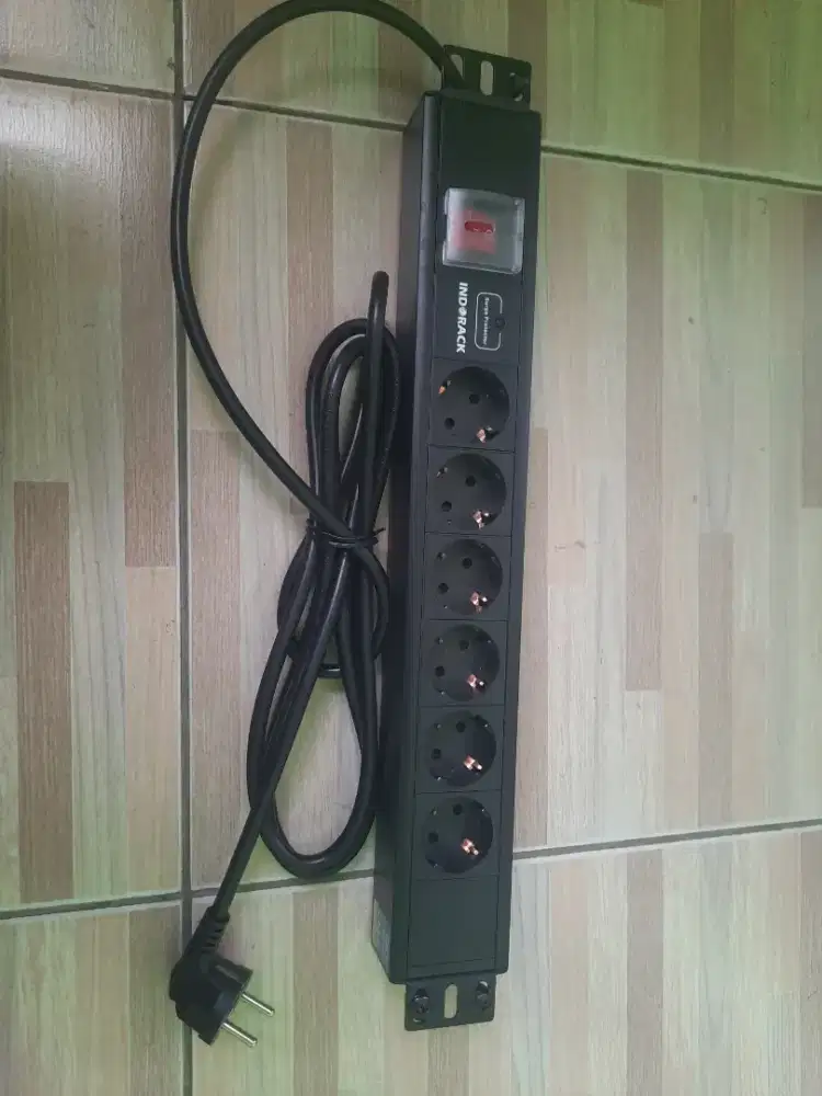 PDU Indorack 6 socket