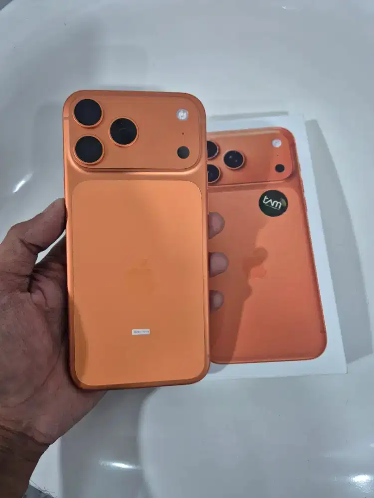 iPhone 17 promax 256gb iBox cosmic orange like new