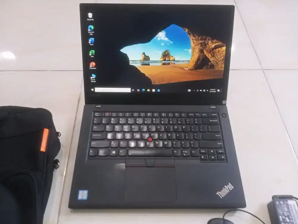 Laptop lenovo T470 touchscreen i5 ram 8 ssd ngebut