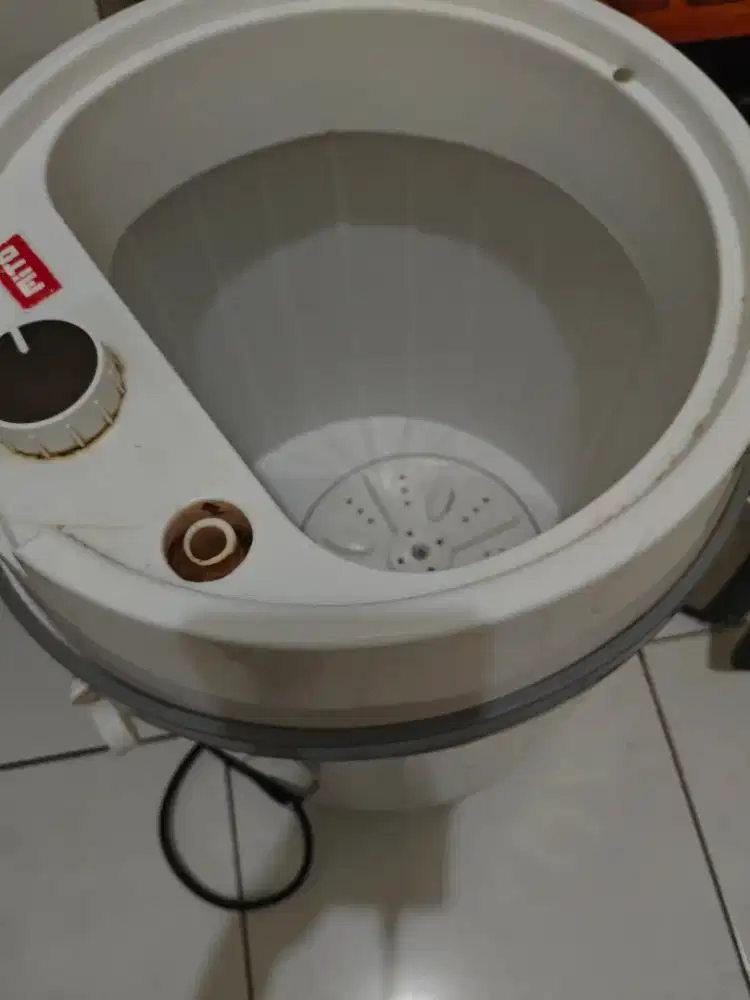 Mesin cuci mini mito