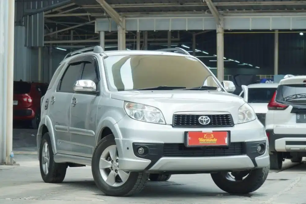 Toyota Rush S Matic AT tahun 2014 silver DP minim 13 juta Rush konde