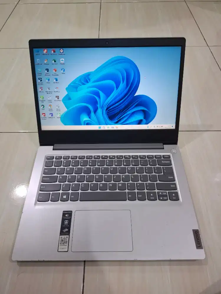 Laptop Lenovo Amd 3020e