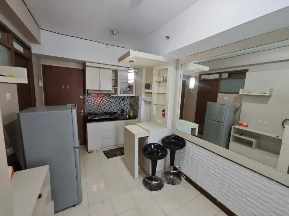 DIJUAL SEGERA APARTMENT GREEN PARK VIEW JAKARTA,LANTAI BAWAH,FURNISHED