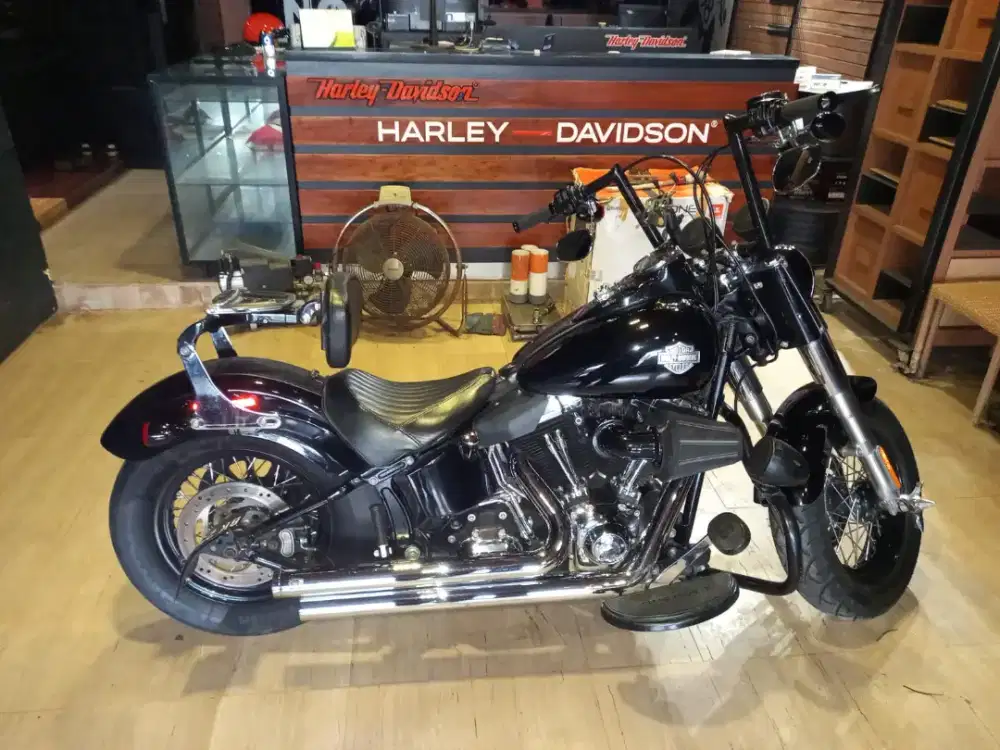 Harley Davidson softail slim, 2013