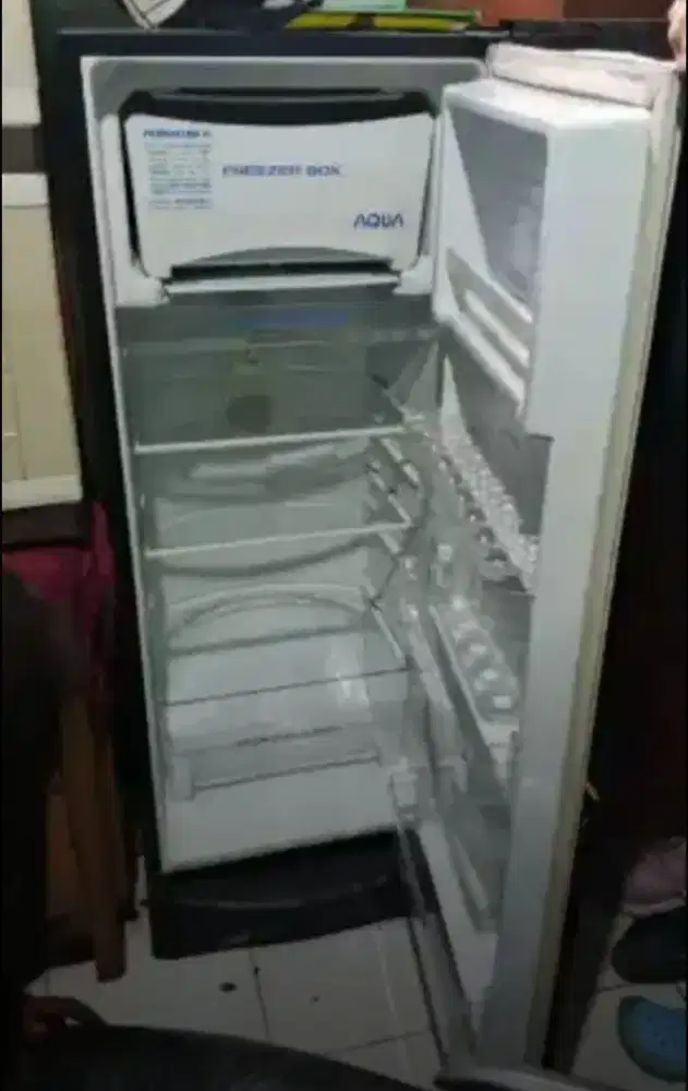Kulkas Aquos 1 pintu