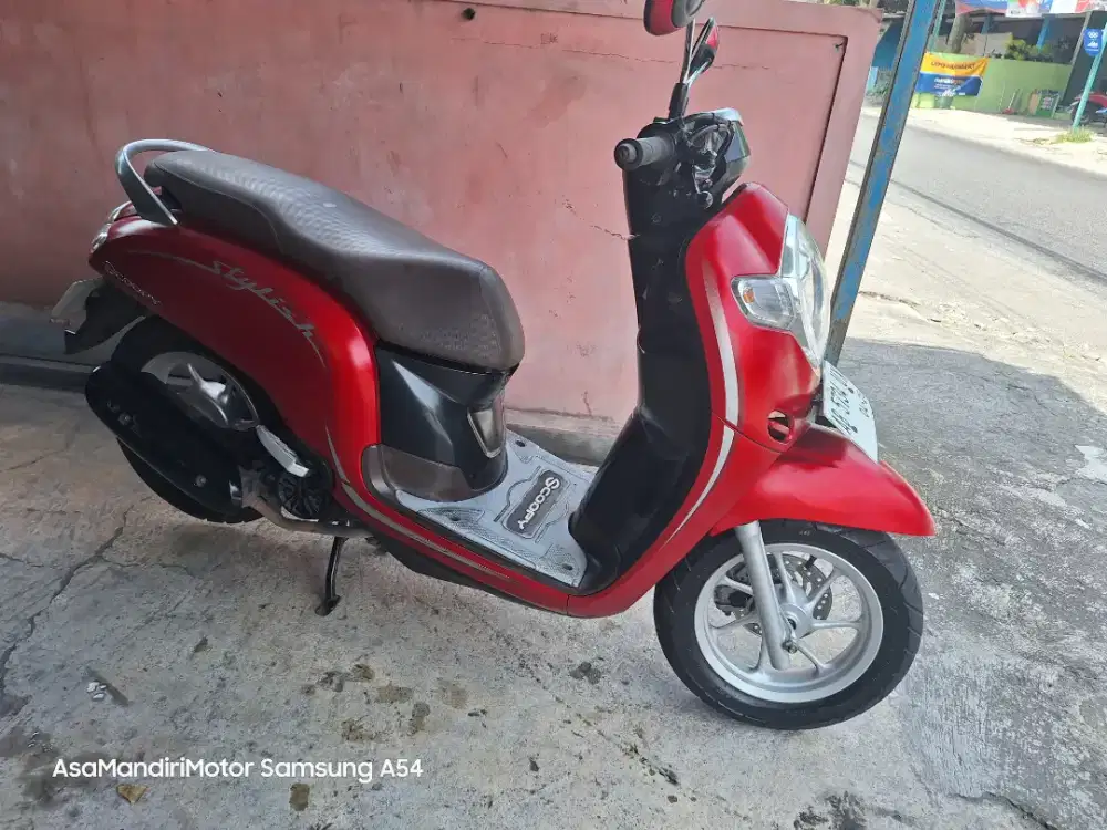Scoopy stylis 2019 bisa cash/kredit syariah angsuran TERMURAH