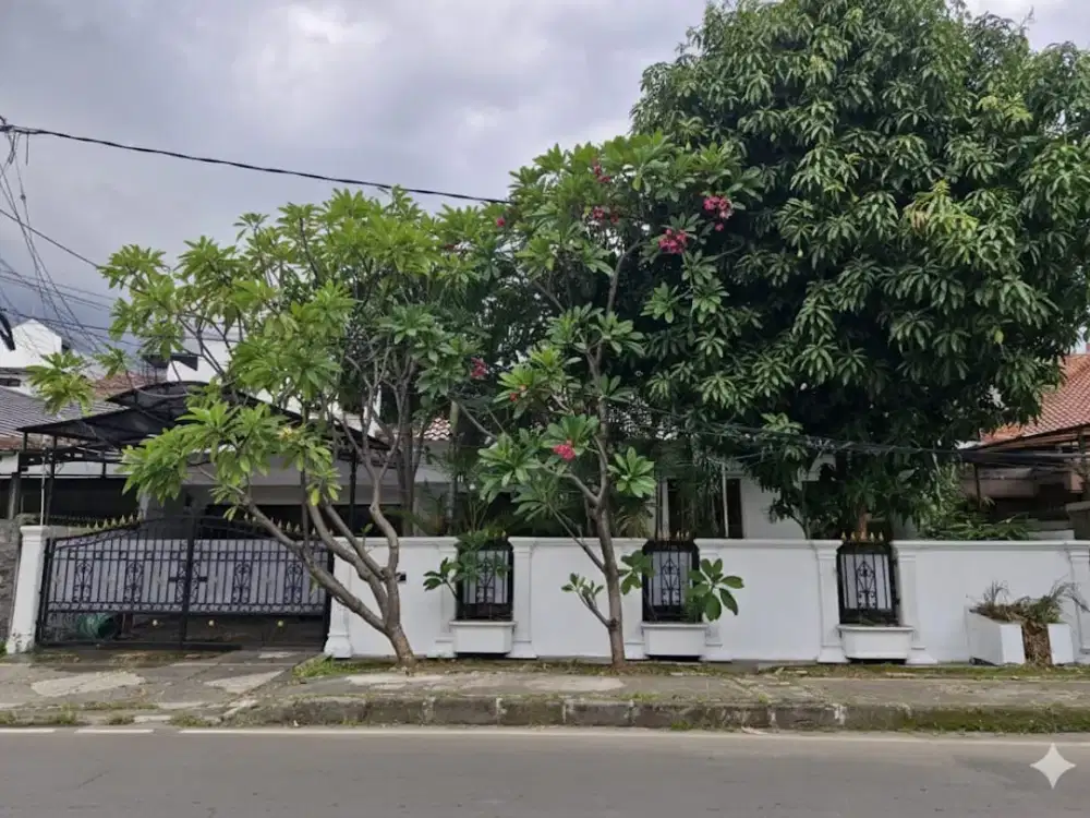 Rumah Mewah Siap Huni Bebas Banjir di Komplek Abadi Duren Sawit