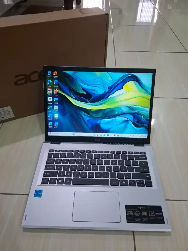 Laptop Acer Core i3 N305 Ram 8 gb