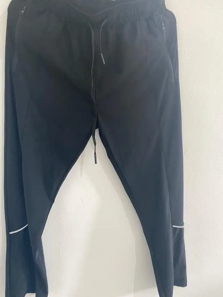 Celana Olahraga Pria Dewasa