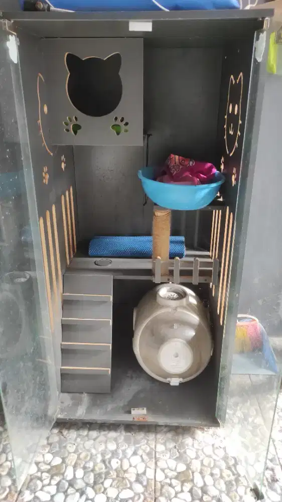 Kandang Kucing Bekas