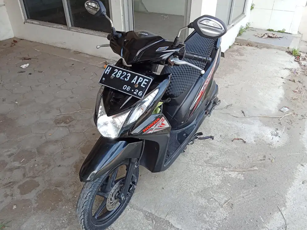 Honda beat tahun 2016