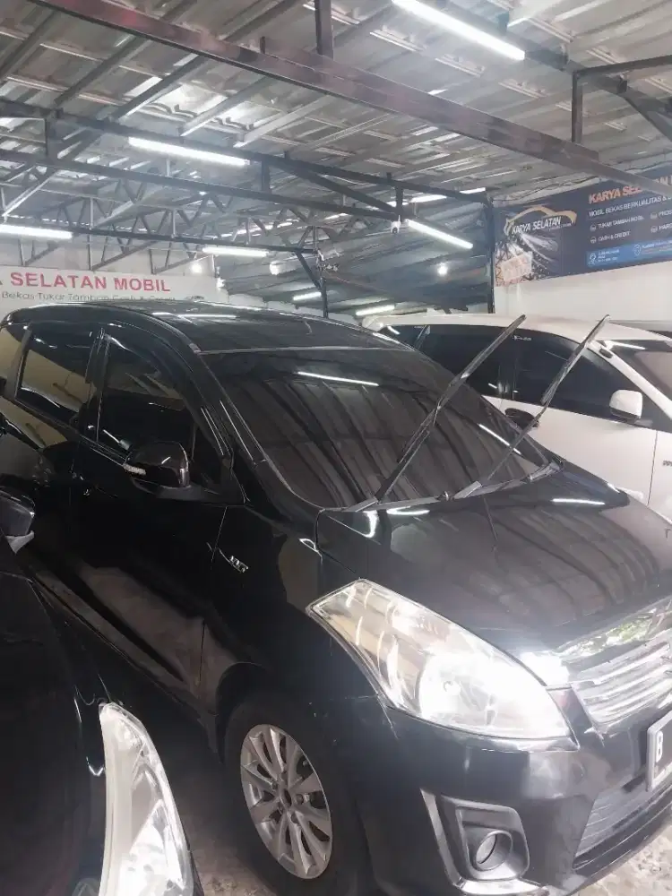 Suzuki Ertiga Matik GX Hitam 2014