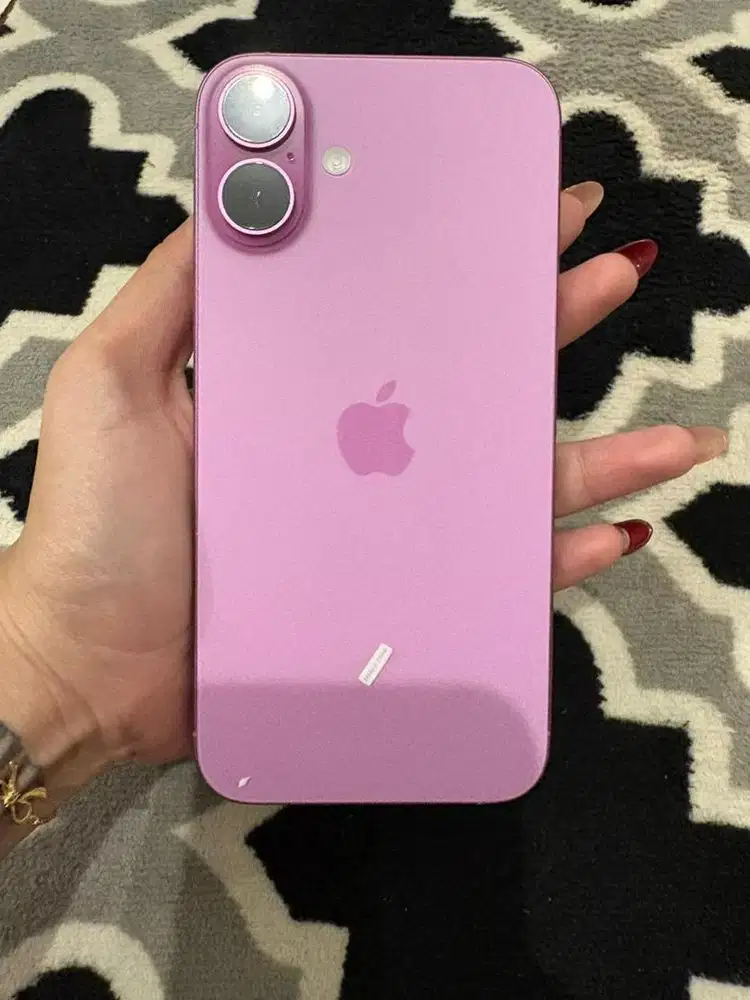 Iphone 16 plus 256gb pink blibli mulus fullset no minus