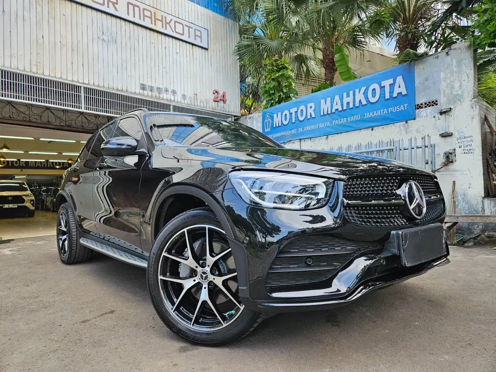 Mercy GLC200 AMG Line Night Edition MBUX 2023 nik 2022 hitam glc 200
