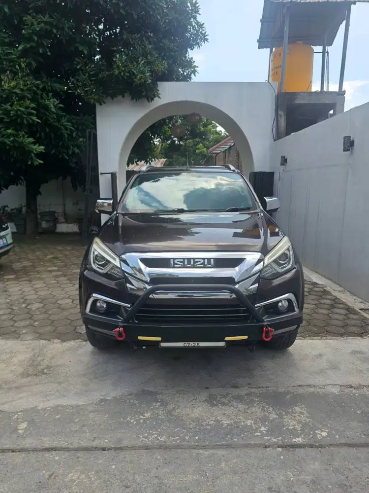 2017 isuzu MU-X 2.5 Premiere Plat F nonot mobil bekas sekoto kediri