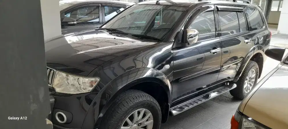Pajero sport exceed 2011  low km