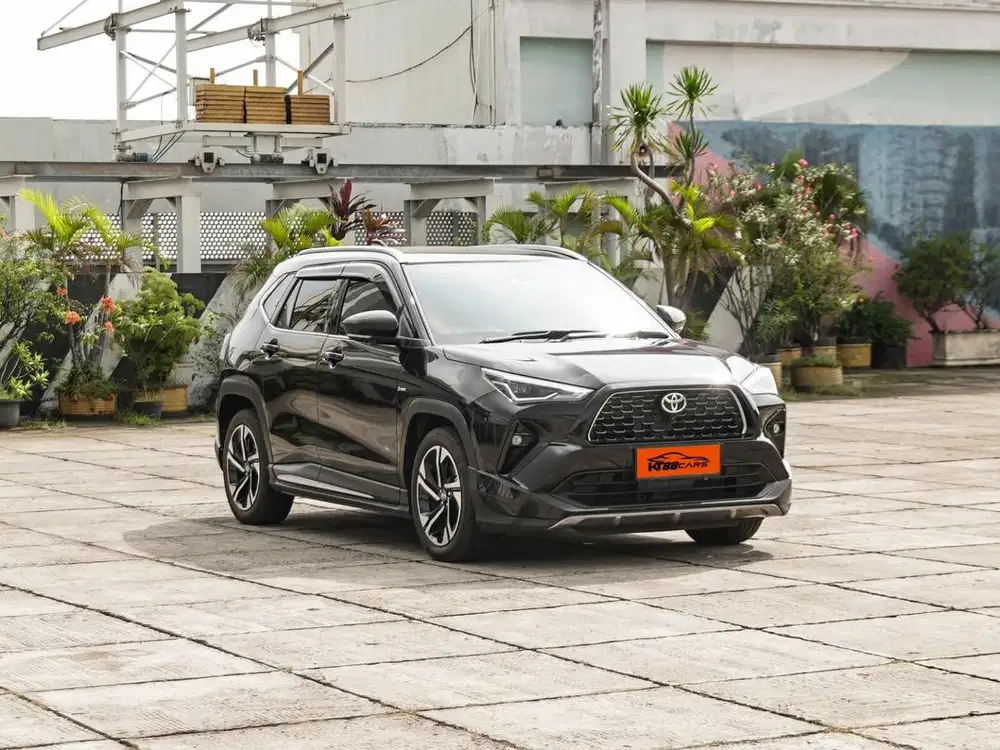 [An Perorangan] TOYOTA YARIS CROSS S HV 1.5 GR TSS MATIC 2023 HITAM