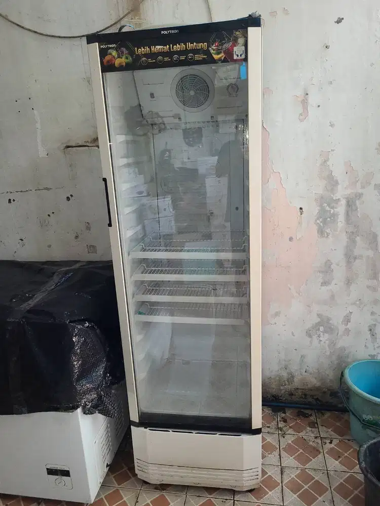 show case polytron scn 230 / 237 kondisi dingin