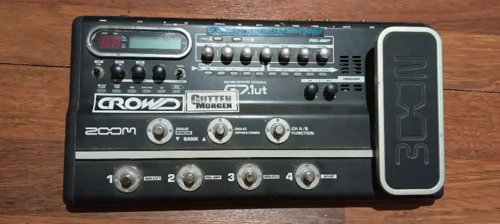 Efek gitar Zoom G7 1 ut