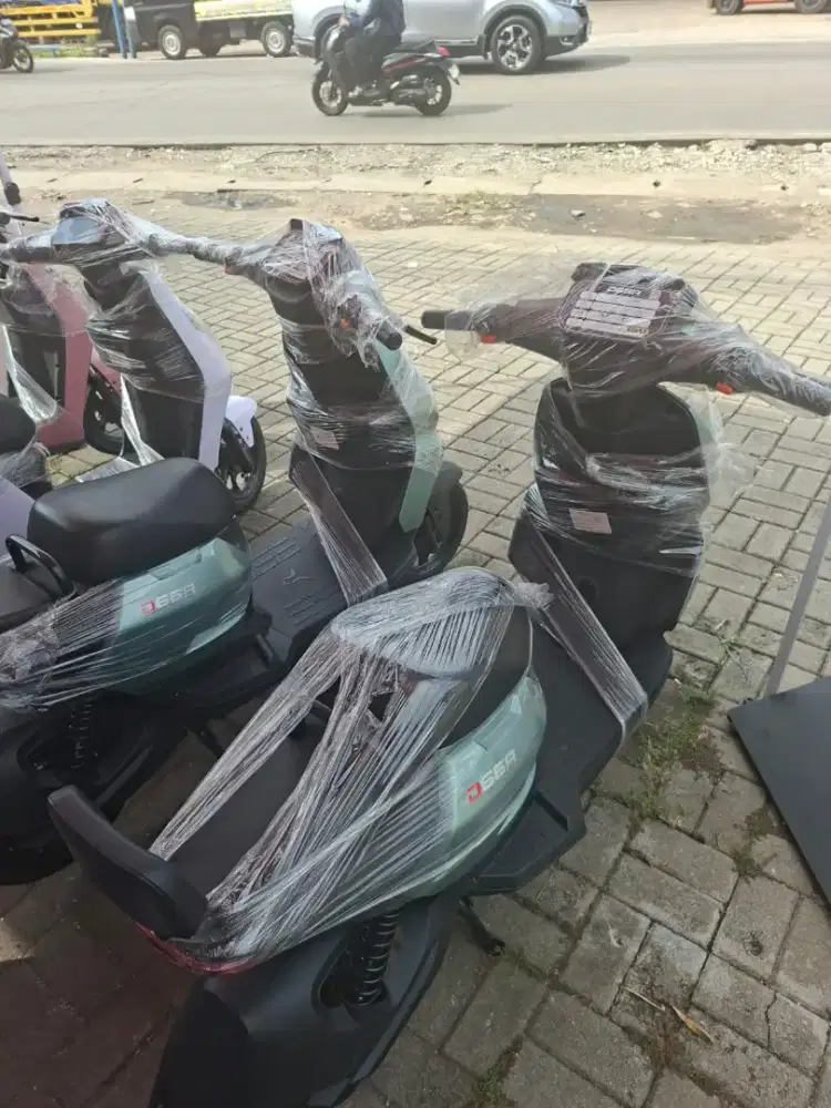 Di jual sepeda listrik tipe D66A Uwinfly