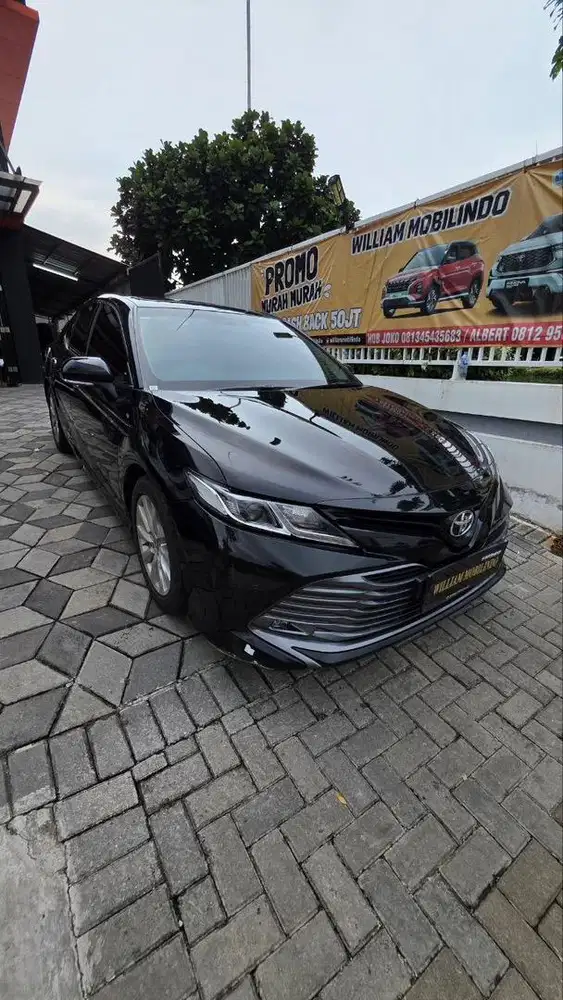 Camry v 2.5 tahun 2020