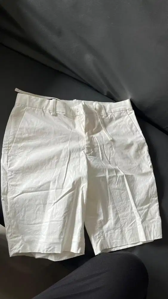 Celana pendek uniqlo size M