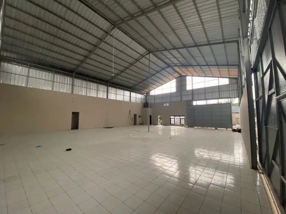 Sewa Gudang Bagus Strategis di Dekat Tol Mohammad Toha Bandung