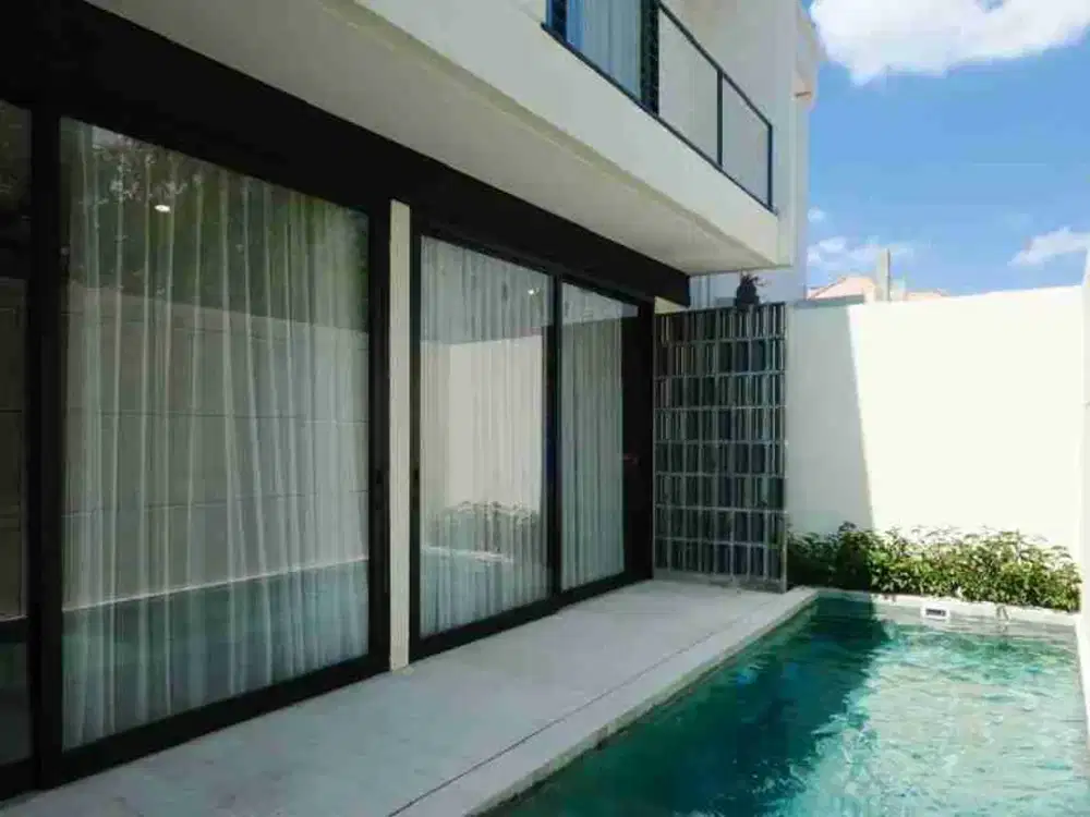 dijual villa baru lantai 2 lokasi umalas kerobokan