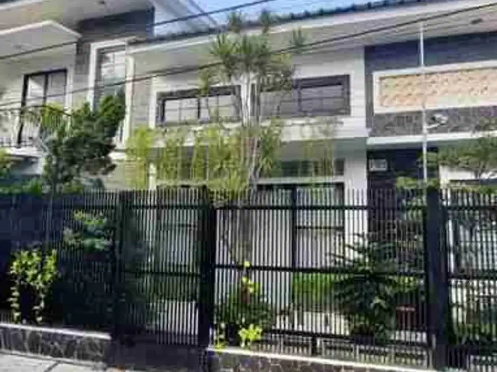 Di jual rumah mewah dan modern dekat di Bambu Apus, Cipayung, Jakarta Timur