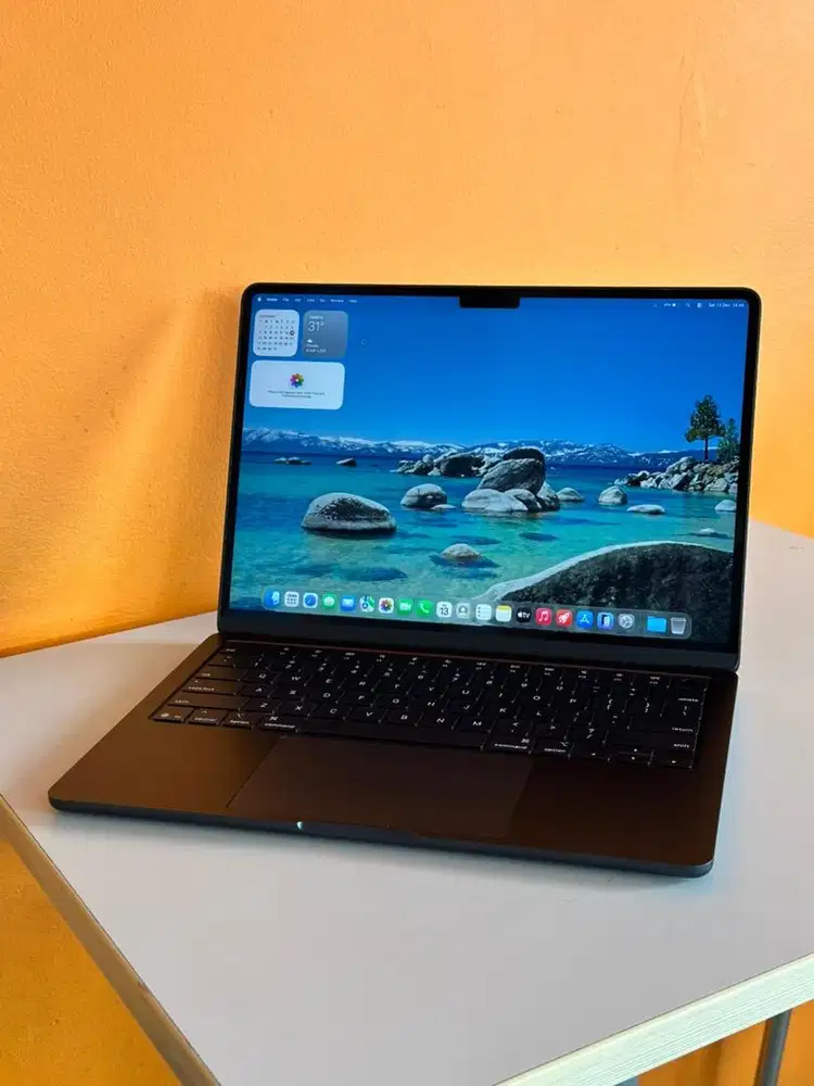 Macbook Air M4 16/256 Garansi iBox ON