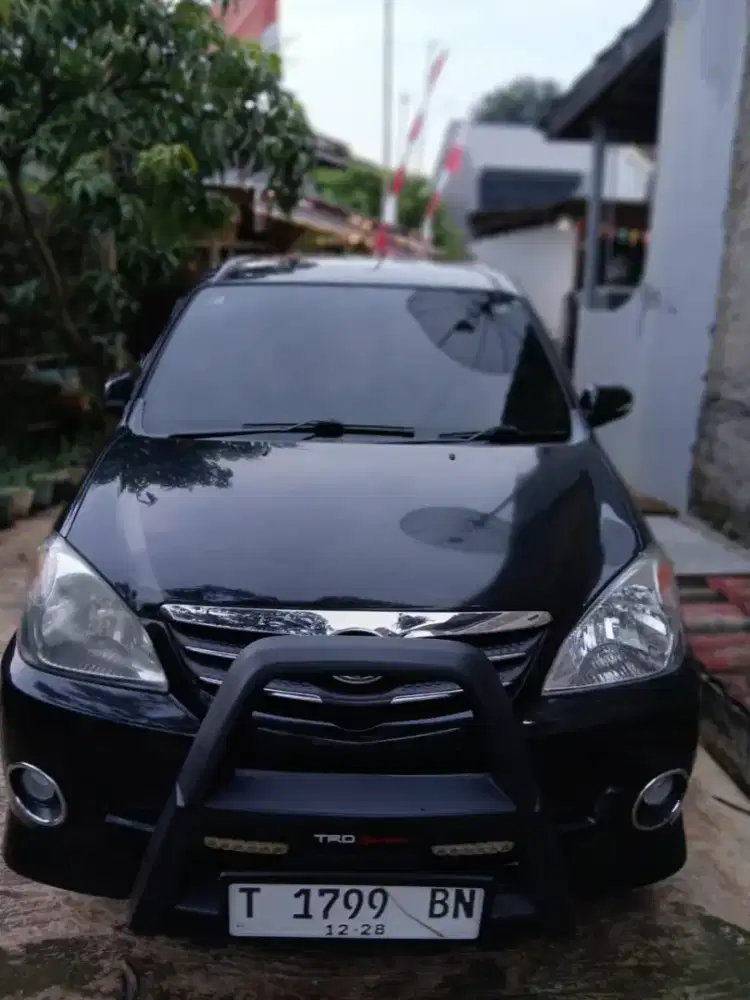 Toyota Avanza 1500 S automatic (F602R