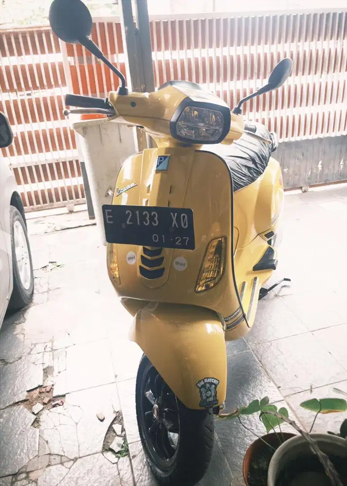 Vespa s125 thn 2021 plat E