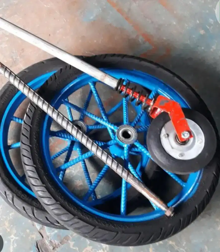 Di jual ban grobak usaha UK 14 masih baru gk jdi di pake komplit