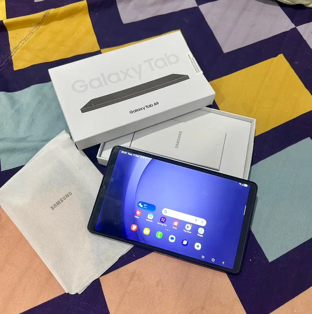 Tablet Samsung Galaxy Tab A9 4/64GB 4G LTE Fullset SEIN Garansi