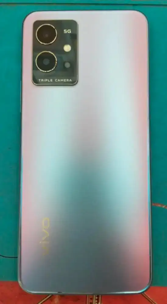 Hp second Vivo y75 5G