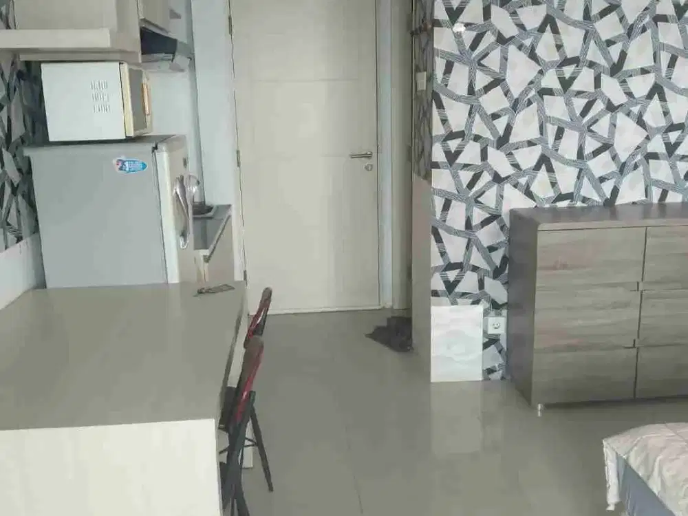 SEWA STUDIO PLUS LUAS BESAR HRG INCLD SC IPL APARTEMEN TANGLIN KONEKTING PAKUWON MALL SURABAYA