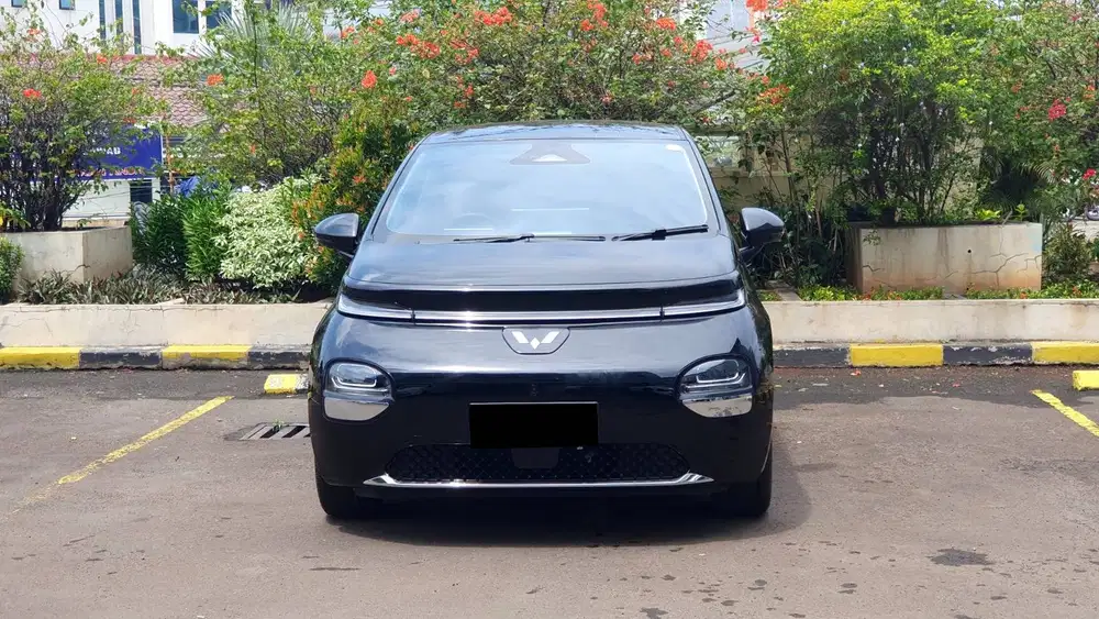 Wuling Cloud EV Pro AT Starry Black NIK 2024 Like New KM 20rb Record