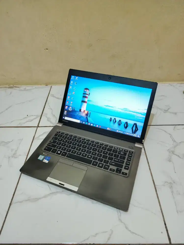 Toshiba Tecra Z40-C Intel Core i5 Skylike Gen 6 Slim Tipis