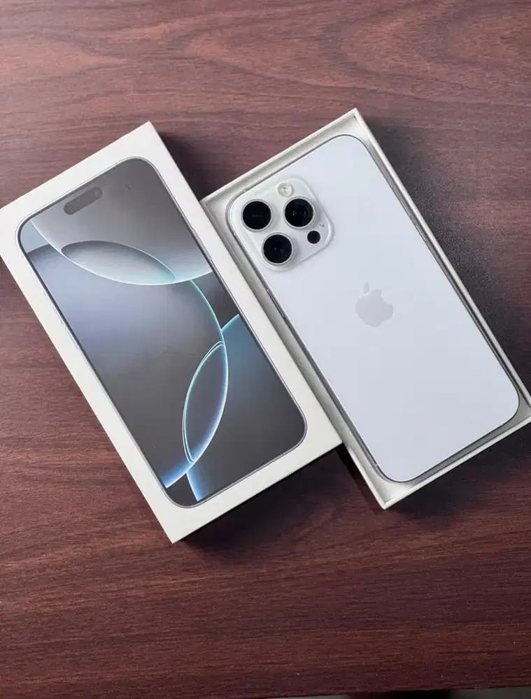 iPhone 16 Pro Max 256GB [ White Titanium ] Garansi Resmi iBox