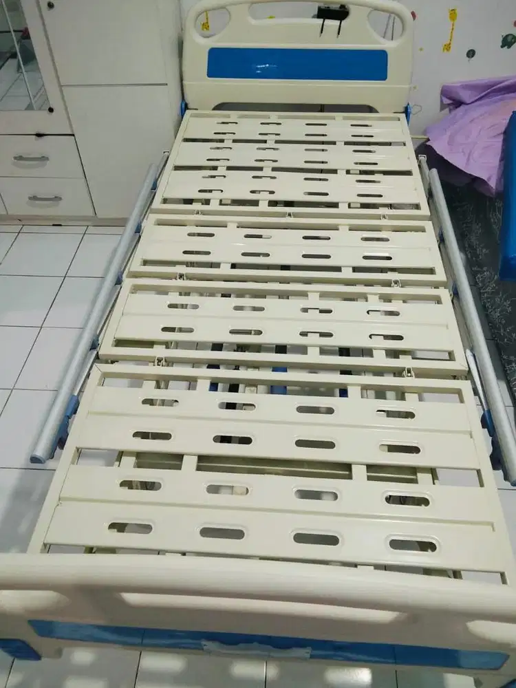 Dijual bekas bed rs engkol 3 (nego)