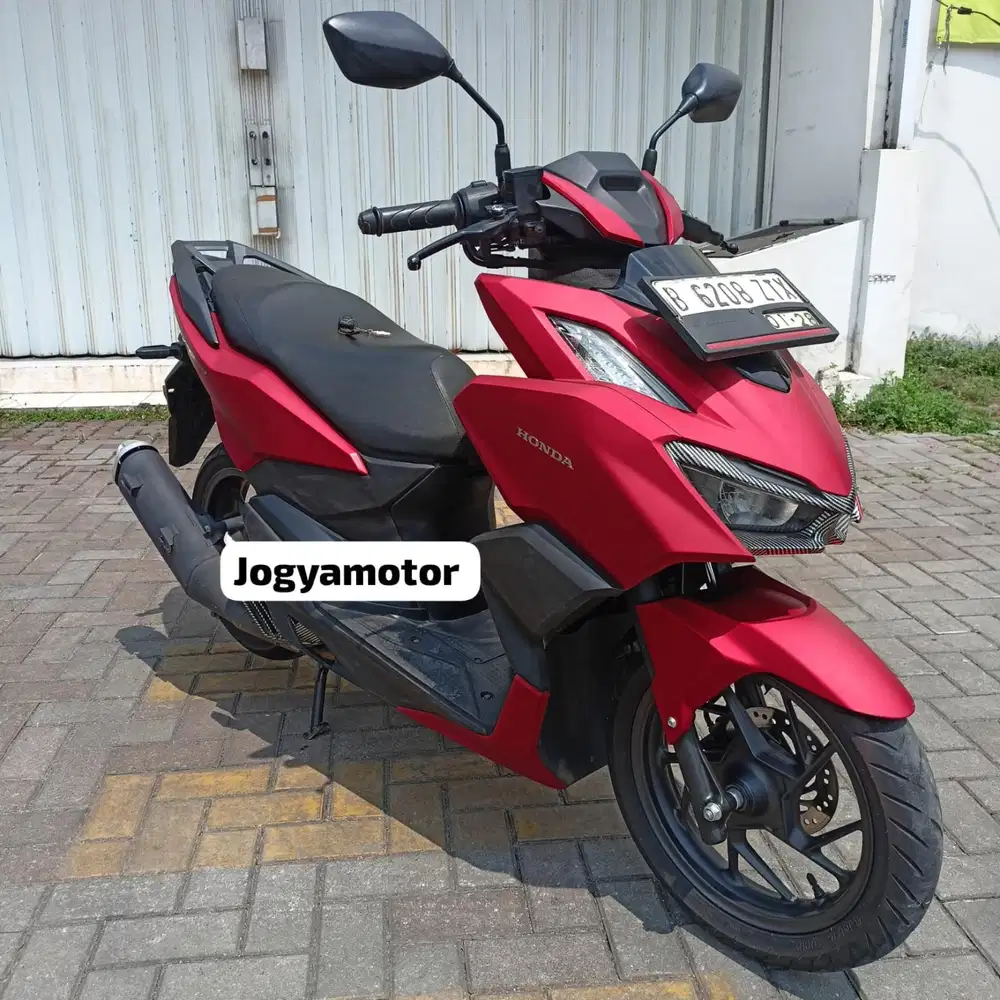 (B) honda vario 160 cbs 2023