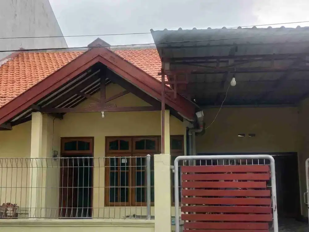 Rumah di sewakan Tempat strategis