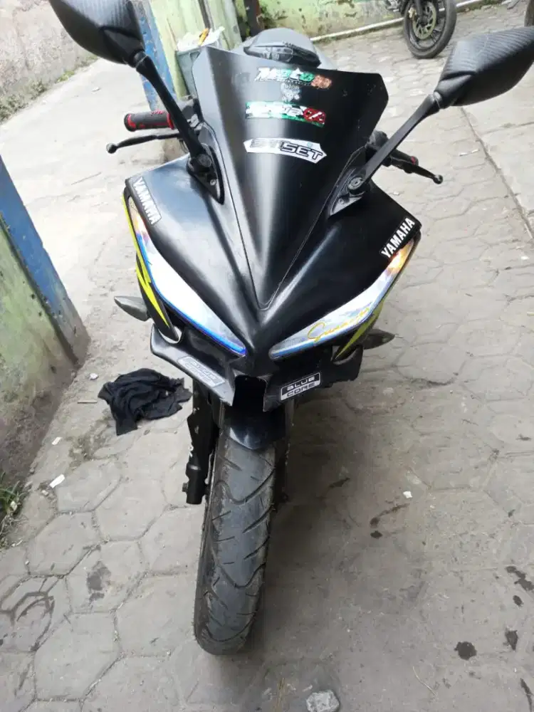 Yamaha R15 V2 tahun 2014