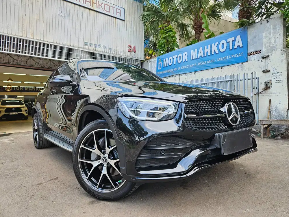 GLC 200 amg line night edition MBUX 2023 nik 2022 hitam mercy GLC200